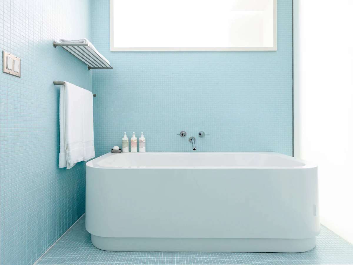 Treehouse Suite A interior